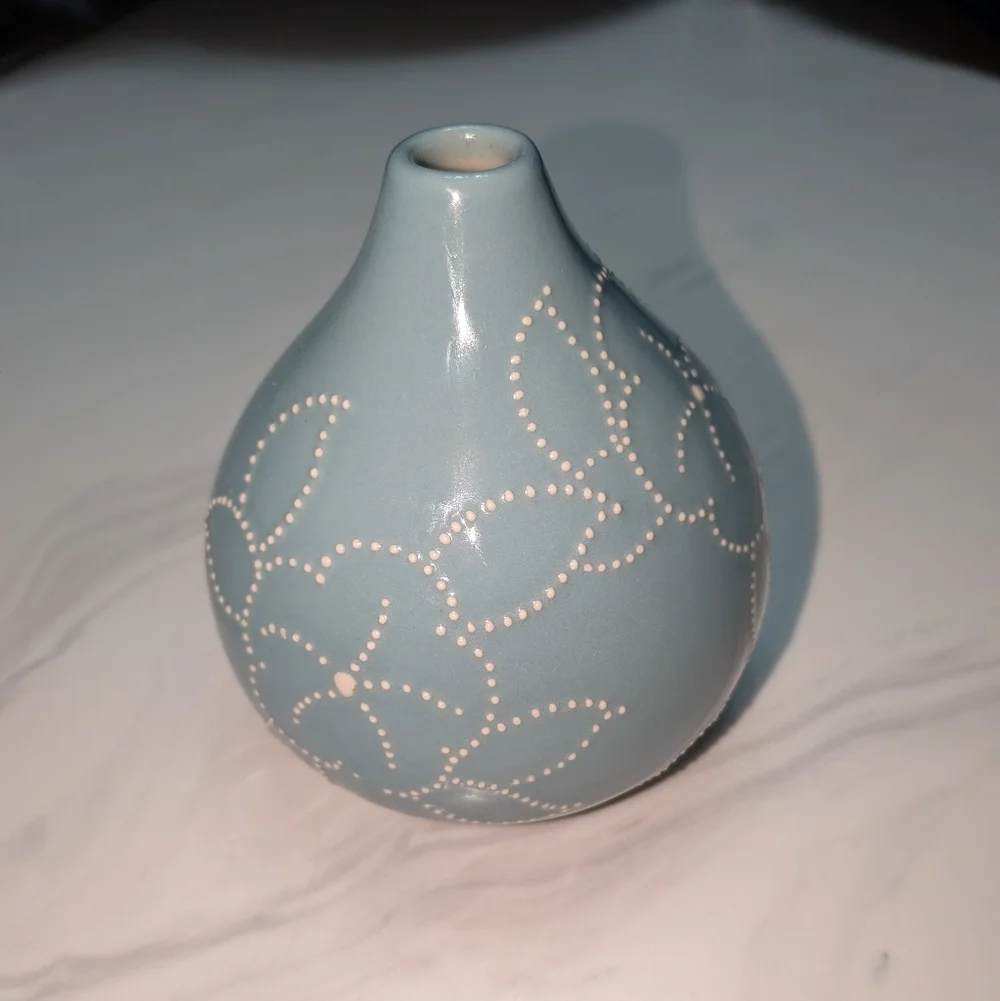 Crate and Barrel Stitch Flower Ceramic Vase Turquoise 4